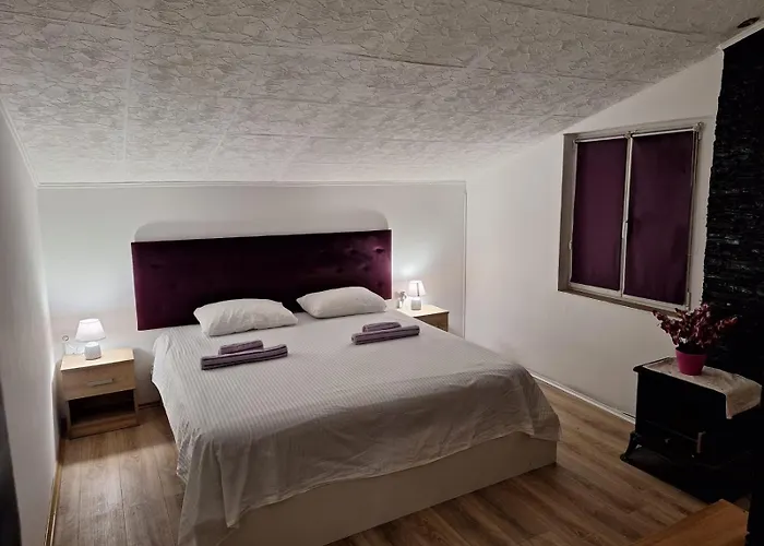 Lily Apartment